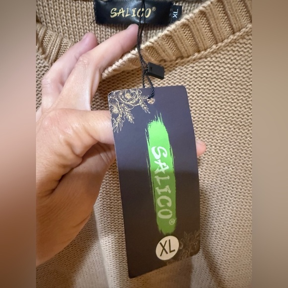 Tan Crew Neck Sweater with Ribbed Trim and Relaxed Fit NWT! Great style 🤎 - Picture 2 of 5